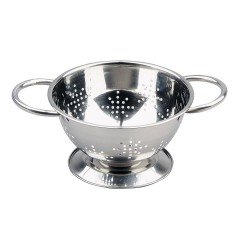 Mantén tu cocina organizada y libre de humedad con el mini escurridor Ibili. Su diseño compacto y funcional es ideal para escurr