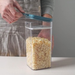 El Recipiente de almacenamiento de alimentos ideal para transportar o guardar bocadillos.