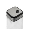 Añade un toque elegante a tu mesa con el juego de salero y pimentero de vidrio de la marca 5FIVE. Estos prácticos recipientes es