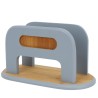 Dale un toque de orden y elegancia a tu mesa con este servilletero de diseño limpio en color blanco. Ideal tanto para uso domést