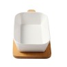 Prepara y sirve tus recetas favoritas con este práctico mixing bowl acompañado de una base rectangular blanca que facilita su us