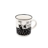 Disfruta tus bebidas favoritas con esta encantadora taza de cerámica con diseño de perro y gato. Perfecta para amantes de los an