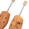 Mantén la forma y el confort de tus zapatos con esta horma para calzado en tallas 25 a 27. Hecha de materiales duraderos y de al