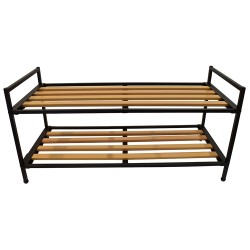 Maximiza el orden en tu hogar con esta práctica zapatera metálica en color negro. Su estructura resistente y diseño moderno la c