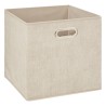 Esta caja organizadora de tela ofrece una solución práctica y ligera, su diseño plegable permite guardarla fácilmente cuando no 