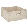 Esta caja organizadora de tela ofrece una solución práctica y ligera, su diseño plegable permite guardarla fácilmente cuando no 